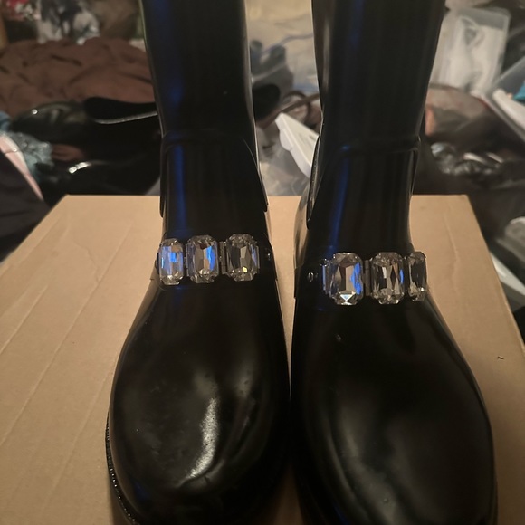 Boots - Picture 3 of 3